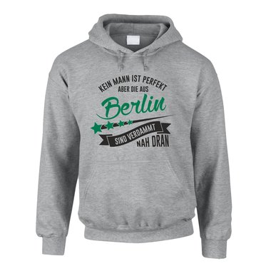 Herren Hoodie - Kein Mann ist perfekt aber die aus Berlin sind nah dran